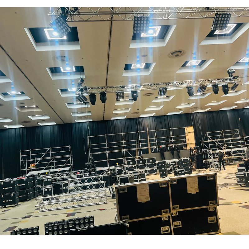 Ceiling truss and lighting grid
